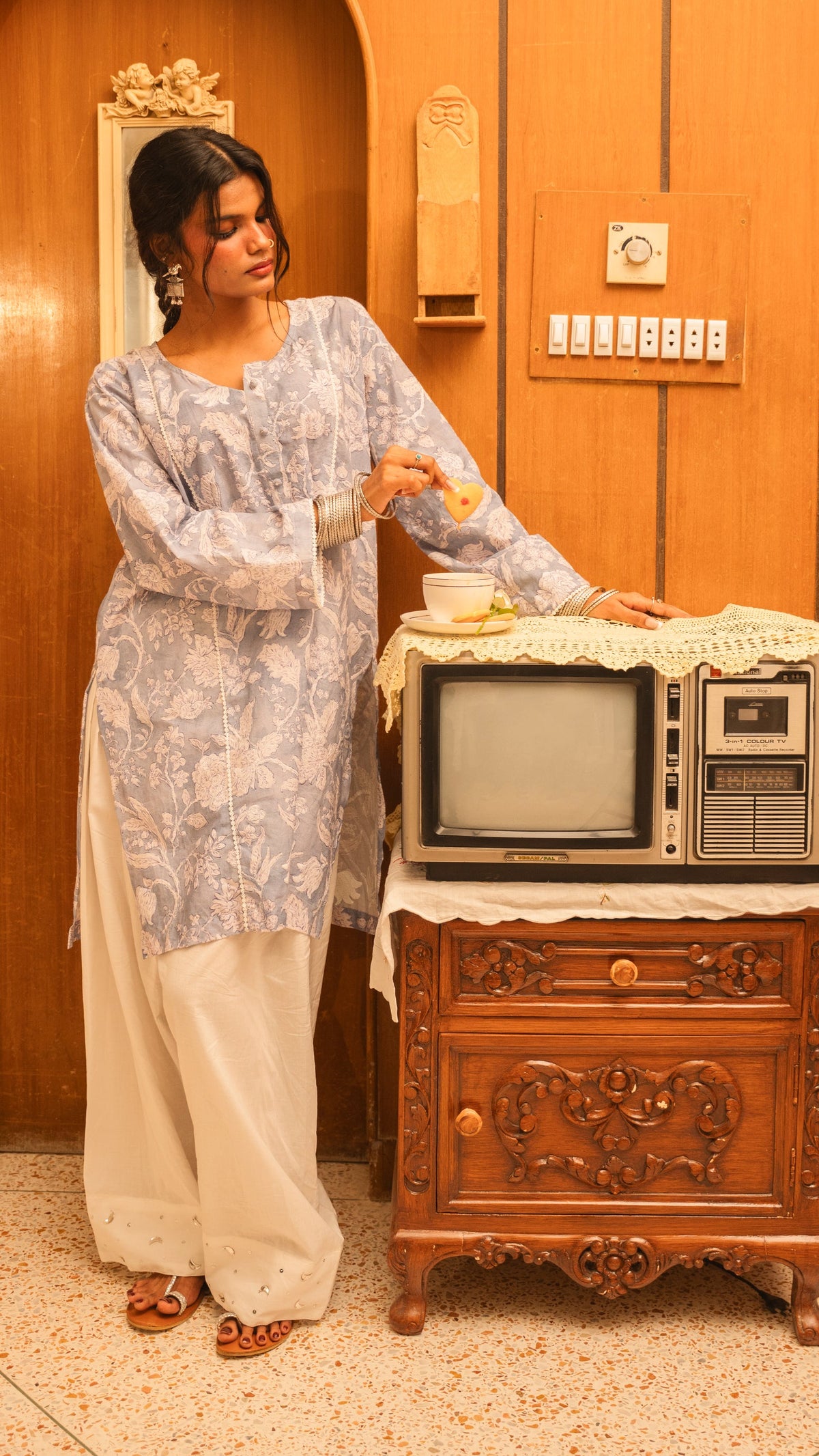 AASMAN - FARSHI SET